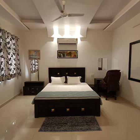 Leela Homestay Jabalpur - Lily - 2 Bhk Luxury Appartment Exteriér fotografie
