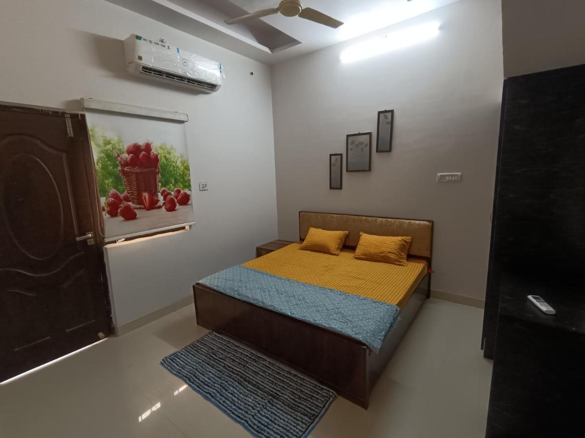 Leela Homestay Jabalpur - Lily - 2 Bhk Luxury Appartment Exteriér fotografie