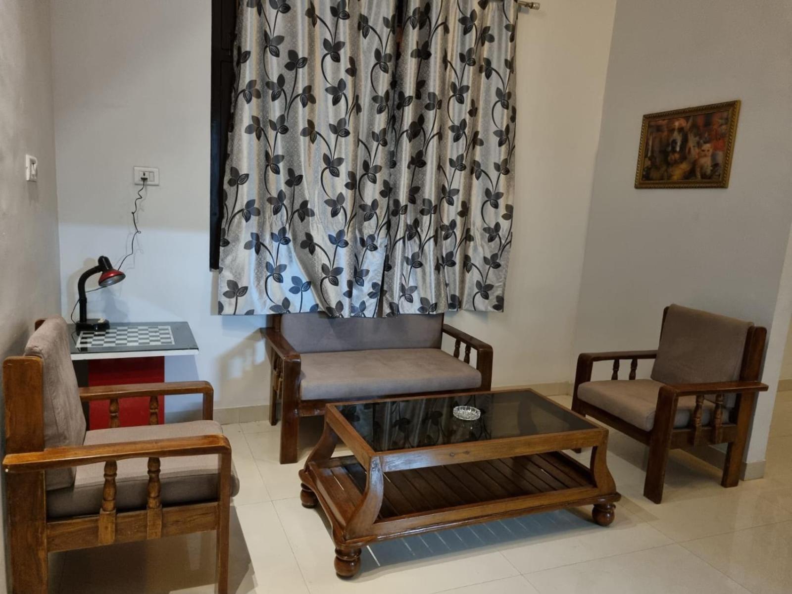 Leela Homestay Jabalpur - Lily - 2 Bhk Luxury Appartment Exteriér fotografie